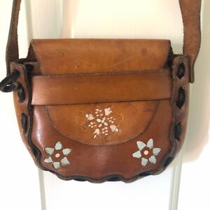 Vintage Hand Tooled Leather Shoulder Handbag Purse Painted